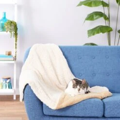 American Kennel Club AKC Micro Sherpa Dog & Cat Blanket -Blue Buffalo || ROYAL CANIN || Wellness Sales 106549 PT7. AC SS1800 V1558364836
