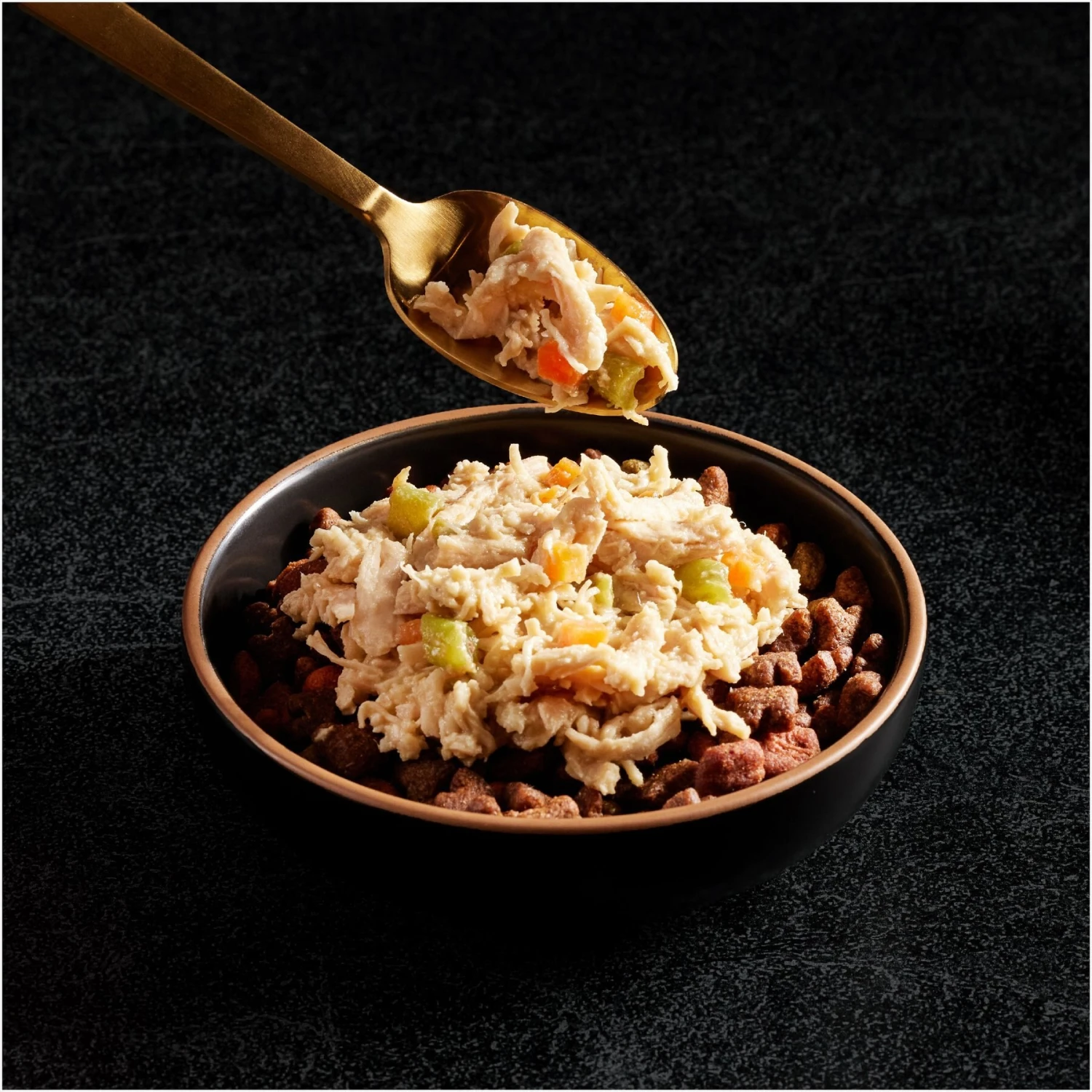 Cesar Wholesome Bowls Chicken, Sweet Potato & Green Beans Recipe Small Breed Adult Wet Dog Food 5 Cesar Wholesome Bowls Chicken, Sweet Potato & Green Beans Recipe Small Breed Adult Wet Dog Food - Image 3