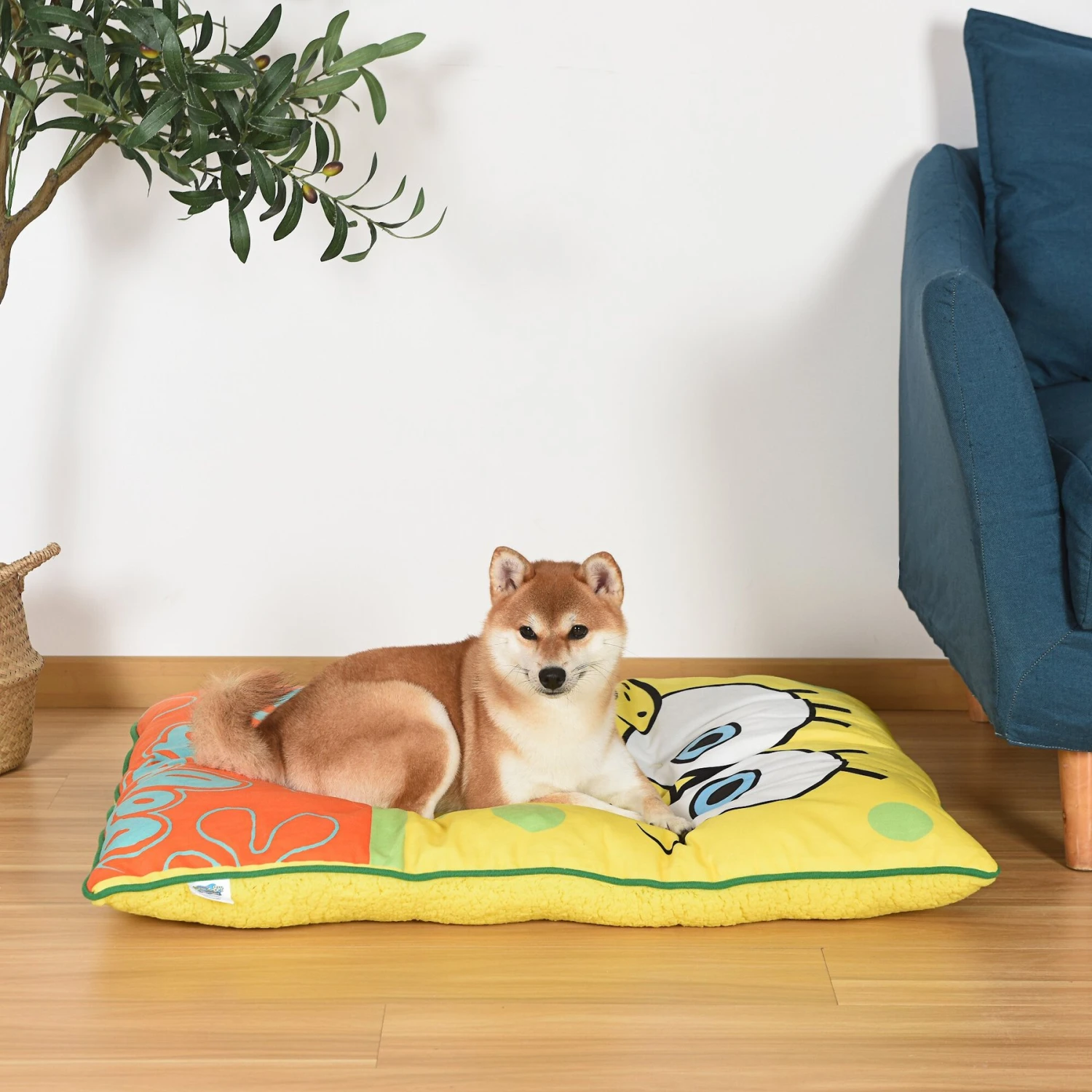 Fetch For Pets Spongebob Sponge-Bob Napper Dog Bed, Yellow 8 Fetch For Pets Spongebob Sponge-Bob Napper Dog Bed, Yellow - Image 6