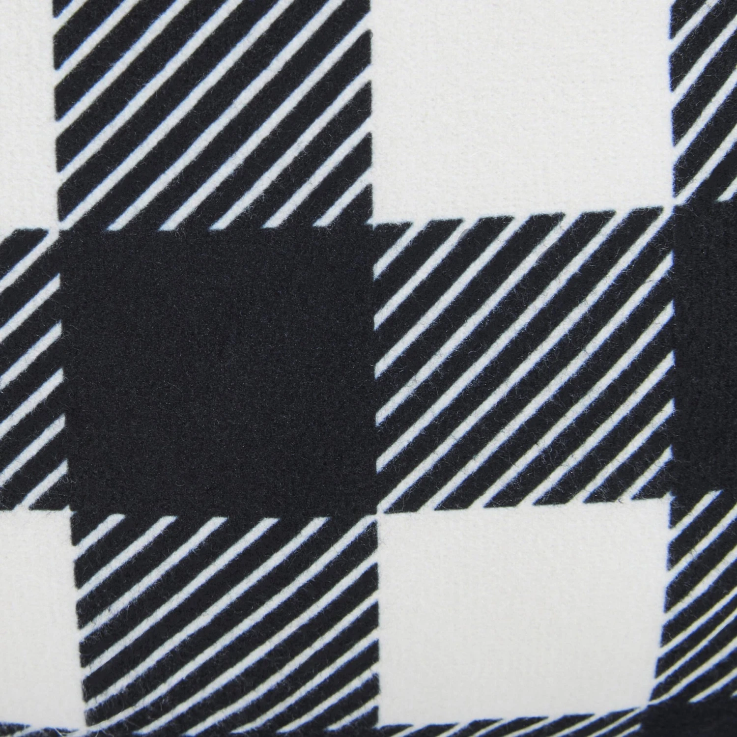 Frisco Buffalo Check Cuddler Pet Bed & Gift Set, Black & White 7 Frisco Buffalo Check Cuddler Pet Bed & Gift Set, Black & White - Image 5