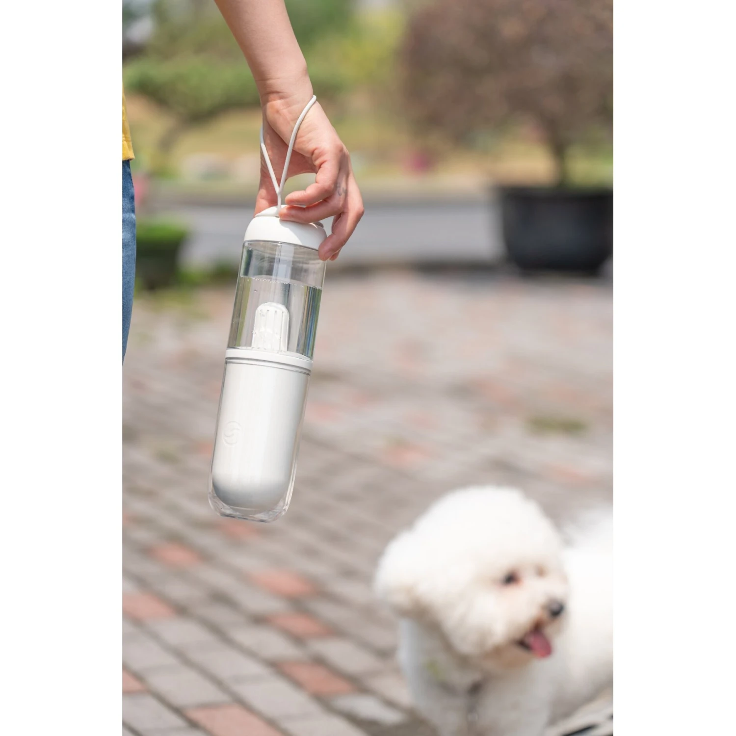 Pet Life PYURE Handheld Travel Filtered Water Dog & Cat Feeder 6 Pet Life PYURE Handheld Travel Filtered Water Dog & Cat Feeder - Image 4