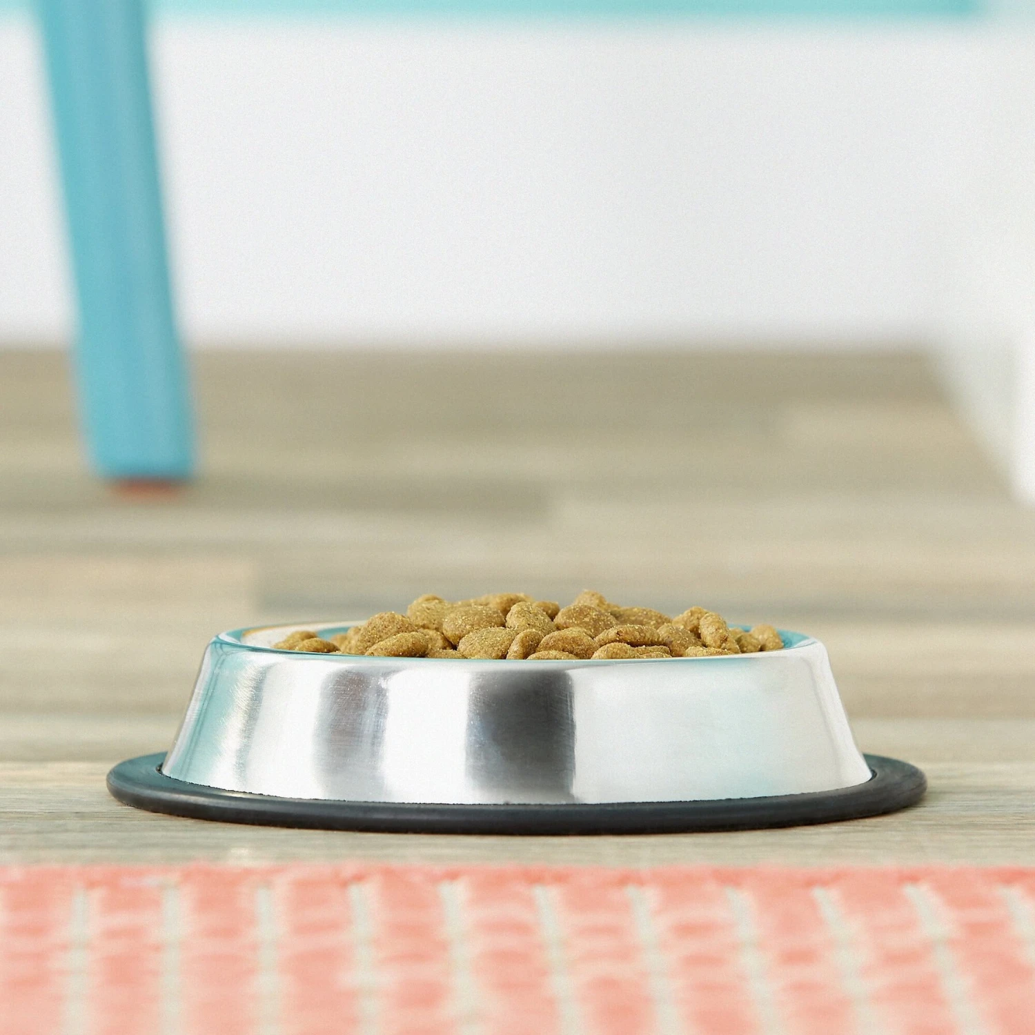 Loving Pets Non-Skid Stainless Steel Dog & Cat Bowl 5 Loving Pets Non-Skid Stainless Steel Dog & Cat Bowl - Image 3