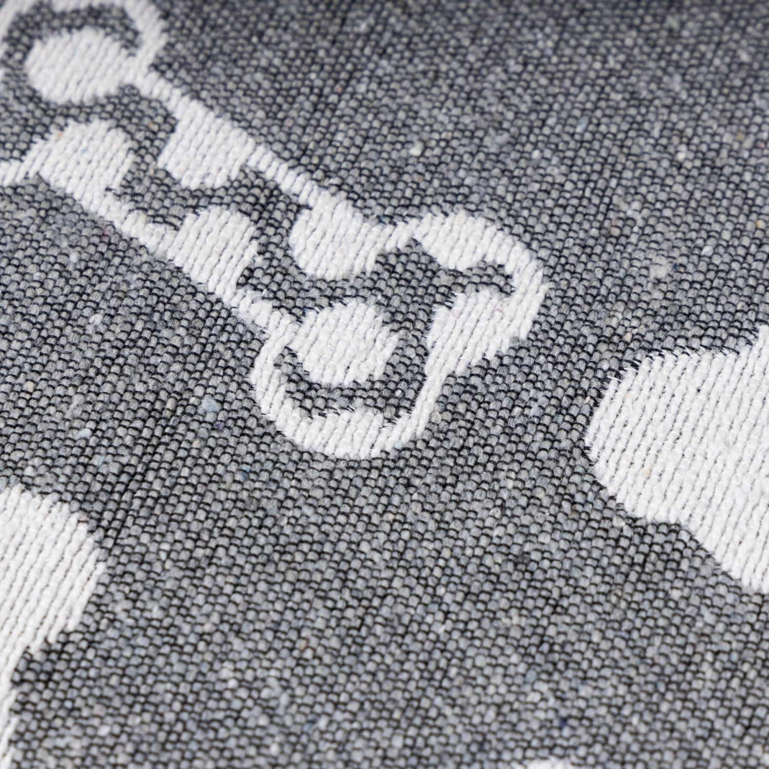 GoTags Bone Personalized Dog & Cat Feeding Mat 7 GoTags Bone Personalized Dog & Cat Feeding Mat - Image 5