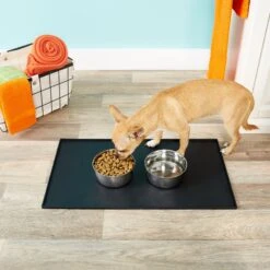 Platinum Pets Food & Water Heavy-Duty Feeding Mat, Black -Blue Buffalo || ROYAL CANIN || Wellness Sales 69300 PT8. AC SS1800 V1503000369